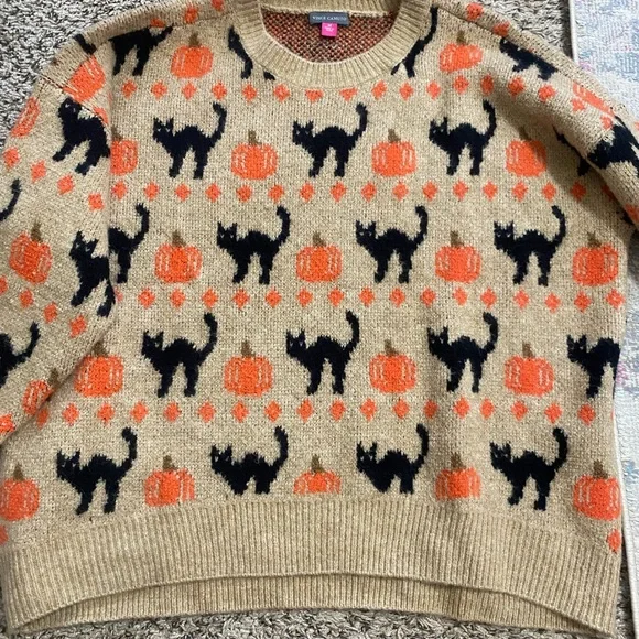 Vince Camuto Tan and Black Cat Pattern Sweater - Picture 2 of 3